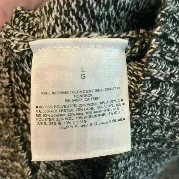 Old Navy gray Sweater women’s large - Picture 3 of 4